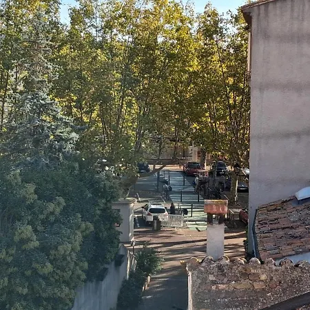 Duplex 2chambres Avec Terrasse Centre Historique Fréjus