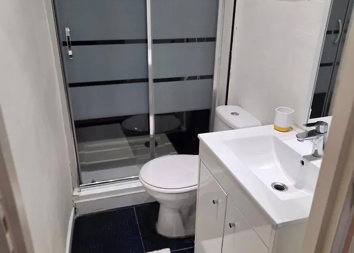 Duplex 2chambres Avec Terrasse Centre Historique Апартаменты