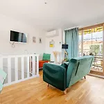 Duplex 2chambres Avec Terrasse Centre Historique 公寓 Fréjus
